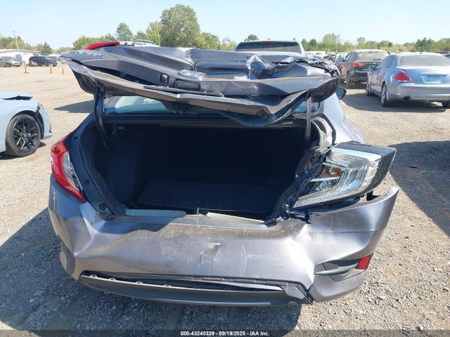 Aukcja sprzedaży 2018 Honda Civic Lx, vin: 19XFC2F56JE022531, numer aukcji: 43240339