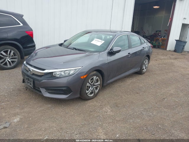 Aukcja sprzedaży 2018 Honda Civic Lx, vin: 19XFC2F56JE022531, numer aukcji: 43240339