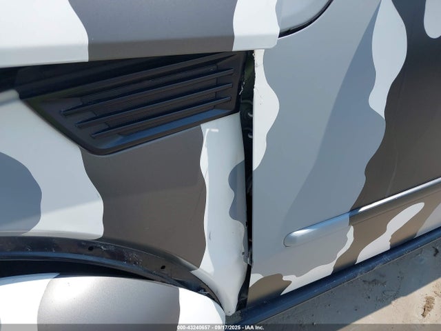 43240657 :رقم المزاد ، 1D4PT4GK6BW605423 vin ، 2011 Dodge Nitro Heat مزاد بيع