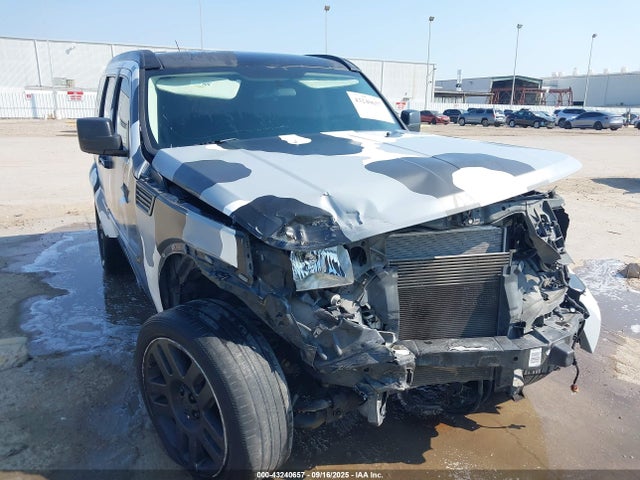 43240657 :رقم المزاد ، 1D4PT4GK6BW605423 vin ، 2011 Dodge Nitro Heat مزاد بيع