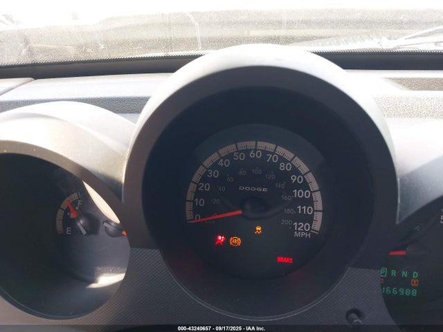 43240657 :رقم المزاد ، 1D4PT4GK6BW605423 vin ، 2011 Dodge Nitro Heat مزاد بيع
