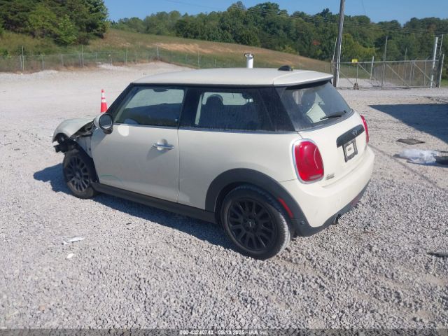 2018 MINI HARDTOP WMWXP5C56J2G62413 Photo 2