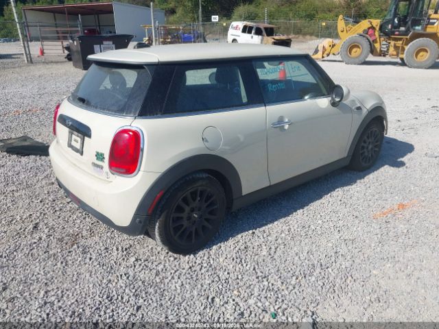 2018 MINI HARDTOP WMWXP5C56J2G62413 Photo 3