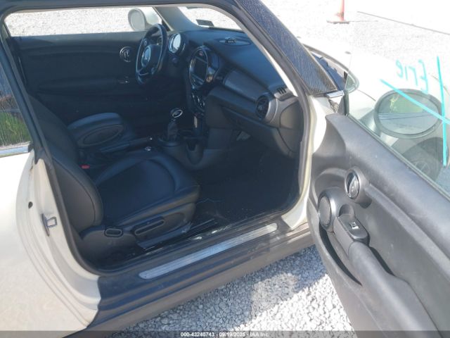 2018 MINI HARDTOP WMWXP5C56J2G62413 Photo 4