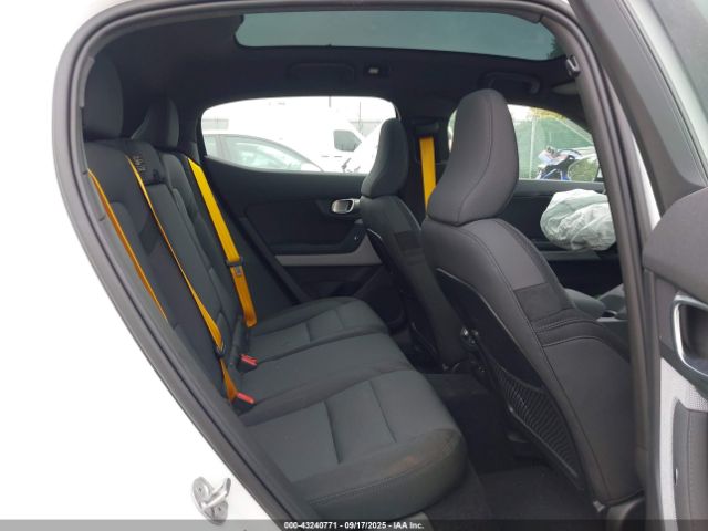 2024 POLESTAR 2 YSMFG3KA9RL218953 Photo 7