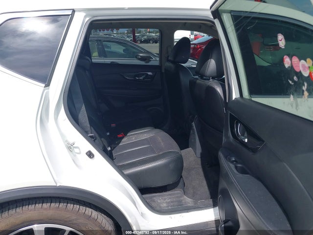 Nissan 2020 2020 5N1AT2MT2LC769075 Image 8