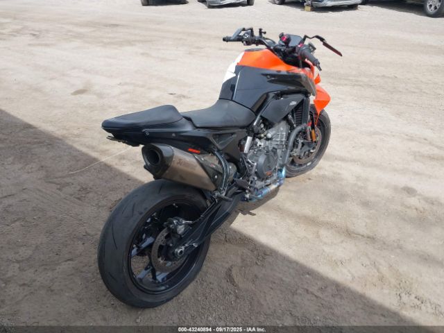 2022 KTM 890 VBKTU9409NM829597 Photo 3