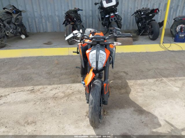 2022 KTM 890 VBKTU9409NM829597 Photo 4