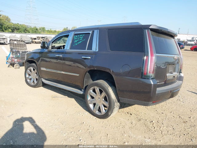2015 CADILLAC ESCALADE 1GYS4MKJ7FR630669 Photo 2
