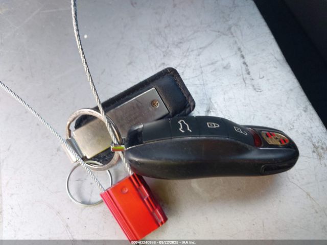 2017 PORSCHE CAYENNE E-HYBRID WP1AE2A29HLA75399 Photo 10