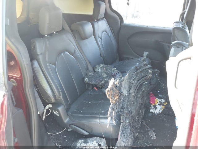2C4RC1EG3KR588012 Chrysler 2019