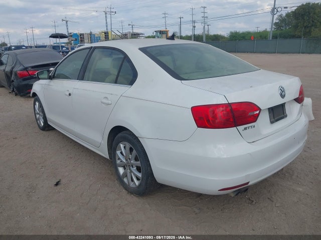 3VWD07AJ7EM386905 Volkswagen Jetta