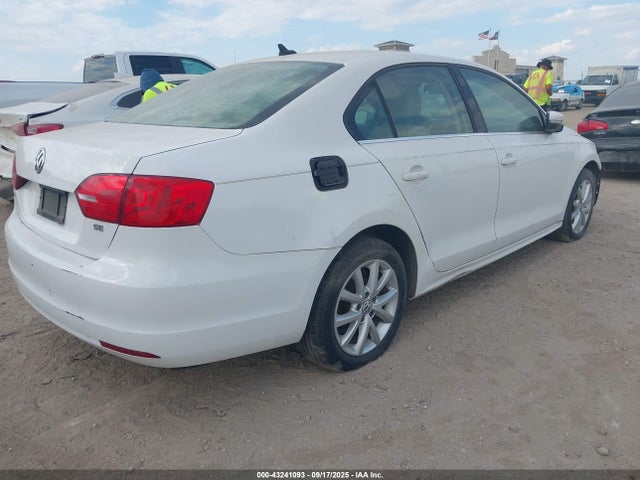 3VWD07AJ7EM386905 Volkswagen Jetta