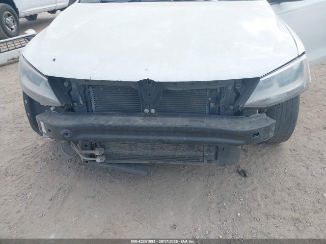 3VWD07AJ7EM386905 Volkswagen Jetta