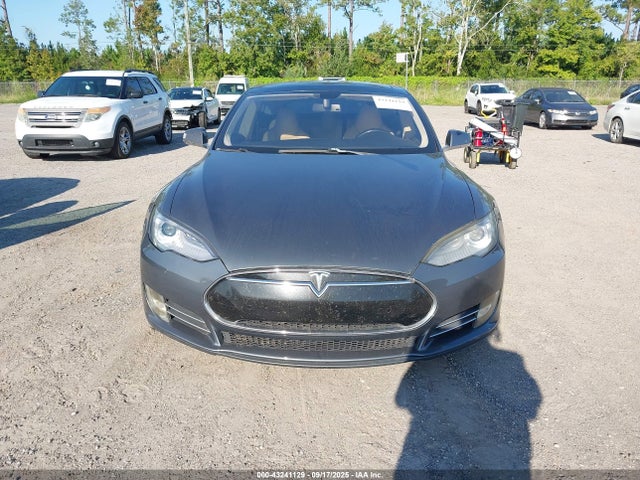 Продаж на аукціоні авто 2013 Tesla Model S, vin: 5YJSA1DN9DFP25296, номер лоту: 43241129