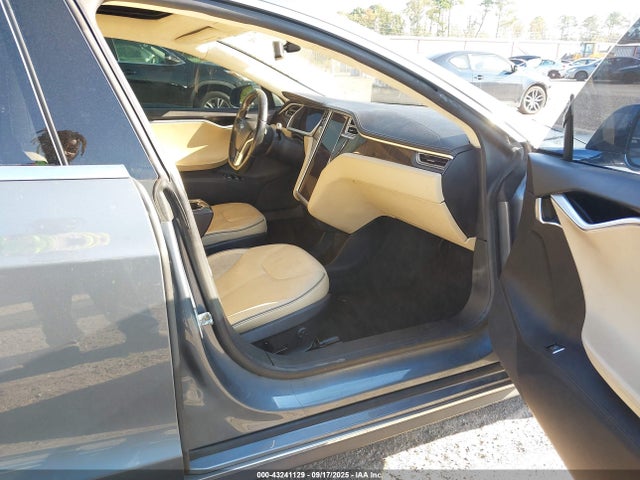 Продаж на аукціоні авто 2013 Tesla Model S, vin: 5YJSA1DN9DFP25296, номер лоту: 43241129