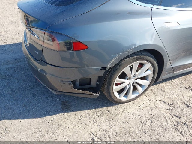 Продаж на аукціоні авто 2013 Tesla Model S, vin: 5YJSA1DN9DFP25296, номер лоту: 43241129