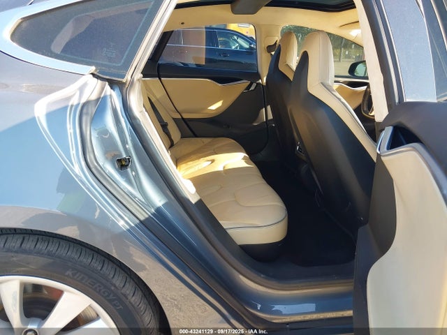 Продаж на аукціоні авто 2013 Tesla Model S, vin: 5YJSA1DN9DFP25296, номер лоту: 43241129