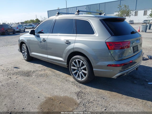 2017 AUDI Q7 WA1LAAF71HD054054 Photo 2