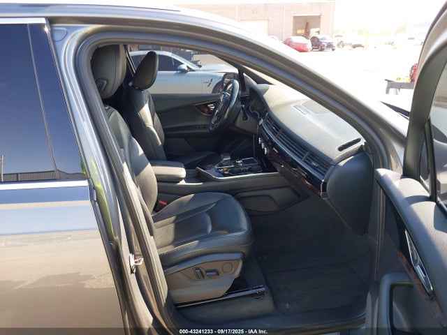 2017 AUDI Q7 WA1LAAF71HD054054 Photo 4