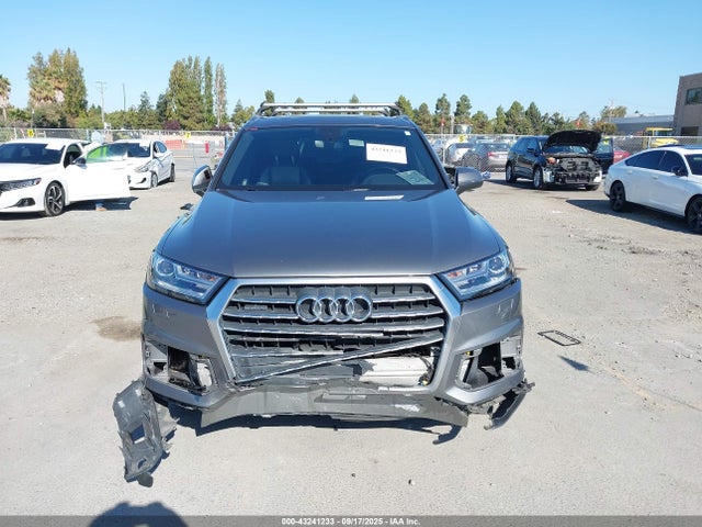 2017 AUDI Q7 WA1LAAF71HD054054 Photo 5