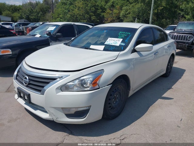 1N4AL3AP7FN345245 Nissan 2015