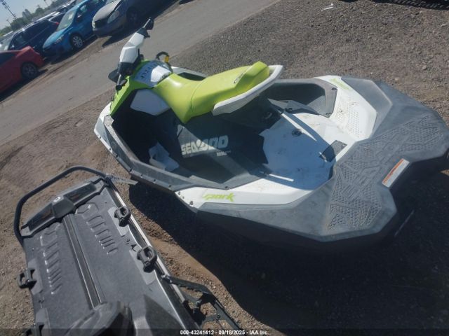 2023 SEADOO SPARK YDV56499A323 Photo 2