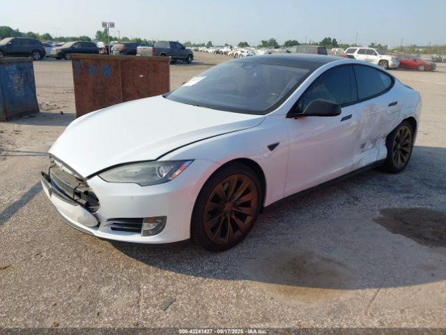 2015 TESLA MODEL S 5YJSA1S22FF082785 Photo 1