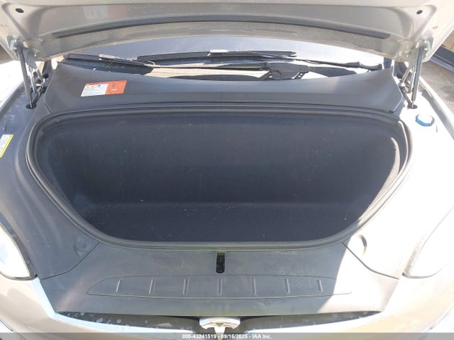 2016 TESLA MODEL X 5YJXCBE4XGF007823 Photo 9