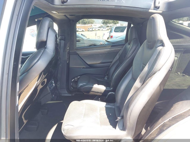 2016 TESLA MODEL X 5YJXCBE4XGF007823 Photo 7