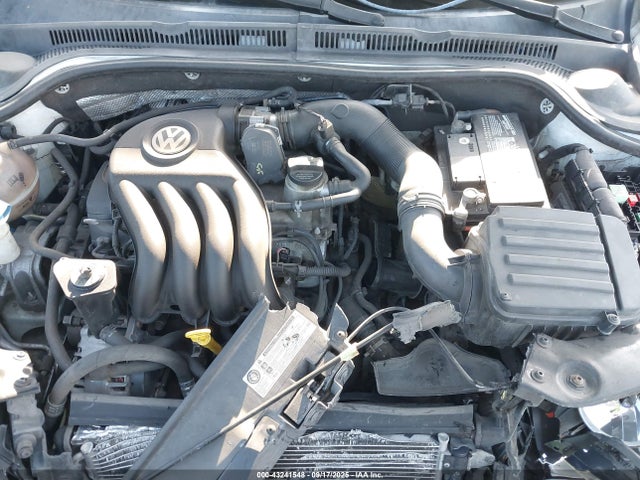 3VW2K7AJXEM299310 Volkswagen 2014