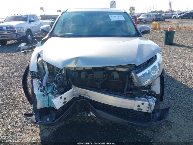 Продаж на аукціоні авто 2015 Toyota Highlander Hybrid Limited Platinum V6, vin: 5TDDCRFHXFS012284, номер лоту: 43241675