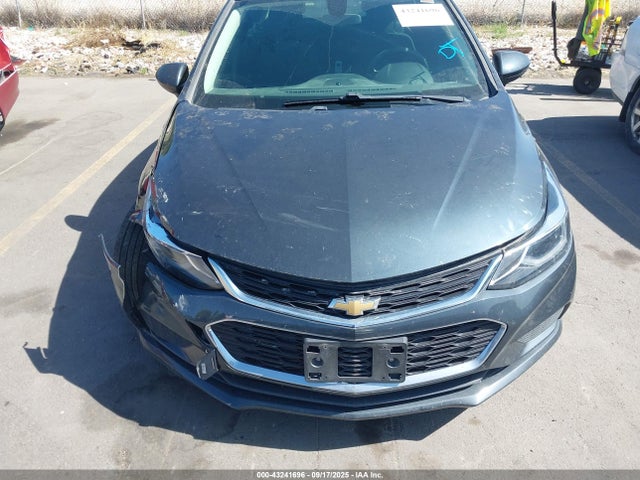 1G1BE5SMXJ7110868 Chevrolet Cruze Lt Auto