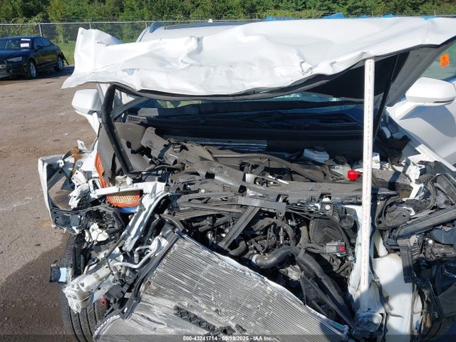 2024 CADILLAC XT4 1GYFZCR47RF101029 Photo 9