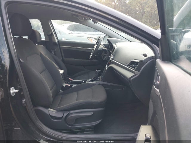 Продажа на аукционе авто 2020 Hyundai Elantra Sel, vin: 5NPD84LF1LH548937, номер лота: 43241755