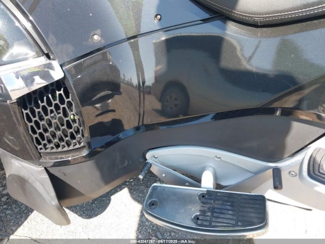 2010 CAN-AM SPYDER ROADSTER 2BXJBLC16AV000314 Photo 8