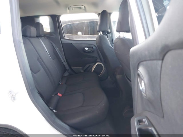 Jeep Renegade 2017 ZACCJABB9HPG39918 Image 8