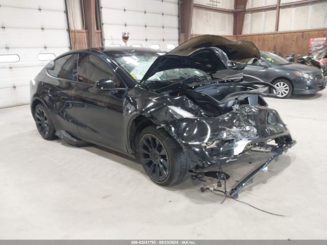 2022 TESLA MODEL Y 7SAYGAEE0NF506285 Photo 0