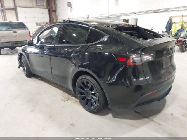 2022 TESLA MODEL Y 7SAYGAEE0NF506285 Photo 2