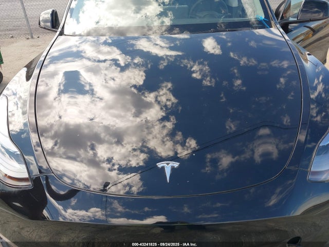 7SAYGDEDXSF282401 Tesla 2025