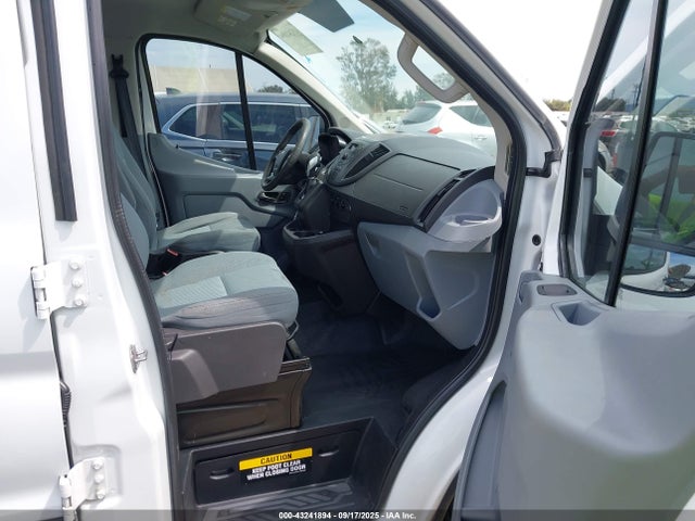 1FTNR1ZM8FKA47359 Ford 2015