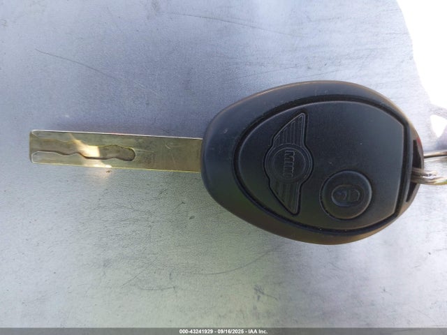 2004 MINI COOPER WMWRC33424TJ62339 Photo 10