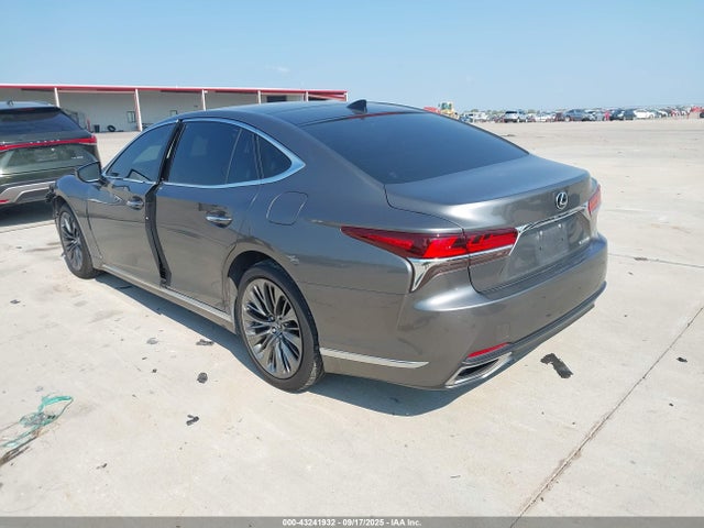 Lexus v35a-fts 2018 JTHB5LFF5J5002062 Image 3