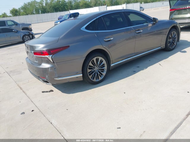 Lexus v35a-fts 2018 JTHB5LFF5J5002062 Image 4