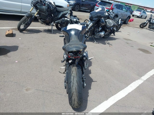 JYARN71E3PA004863 Yamaha Mtn890 (mt-09)