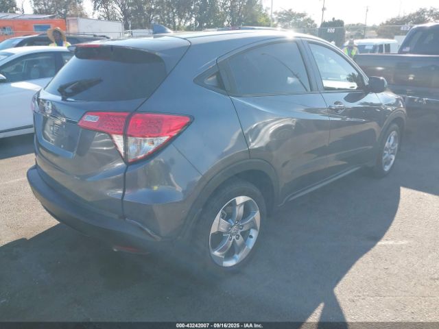 2022 HONDA HR-V 3CZRU5H3XNM745201 Photo 3