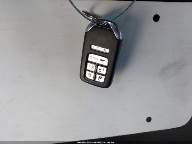 Honda j35z8 2017 5FNRL5H66HB021775 Image 11