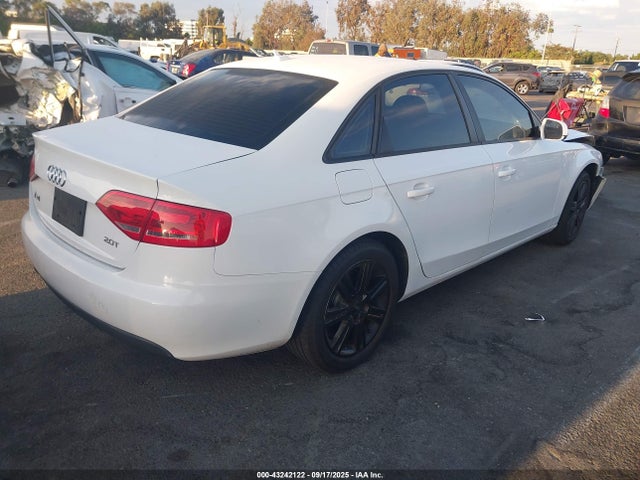 2011 AUDI A4 WAUAFAFL9BN038744 Photo 3