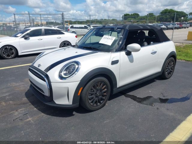 2023 MINI CONVERTIBLE WMW23DL06P3R25570 Photo 1