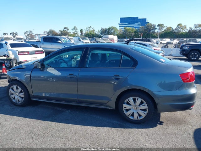 3VWD17AJ9EM270912 Volkswagen 2014